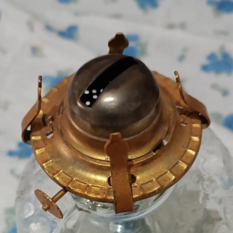 چراغ نفتی قدیمی