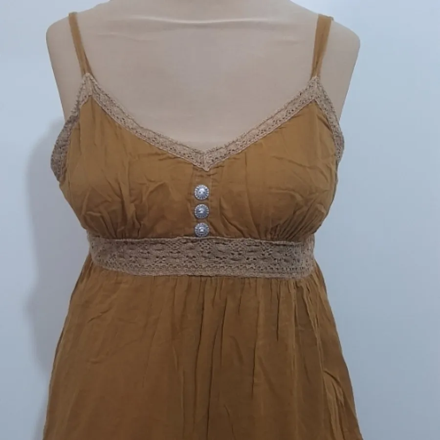 پیراهن زنانه