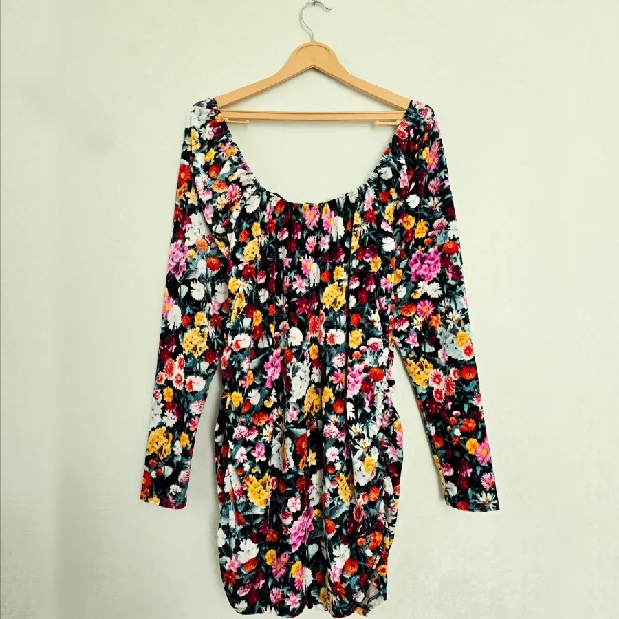 پیراهن گلگلی مخمل