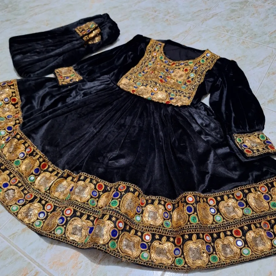 ست لباس سنتی بلوچی