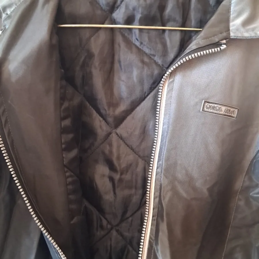 کاپشنت برند آرمانی