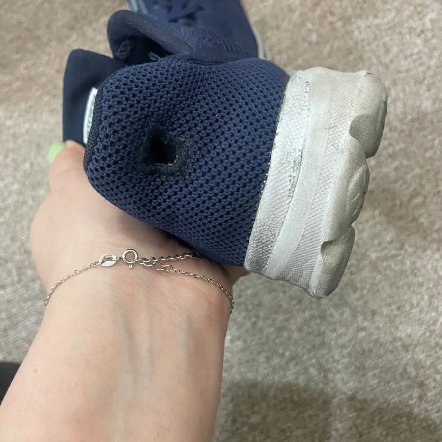 کتونی اسکیچرز