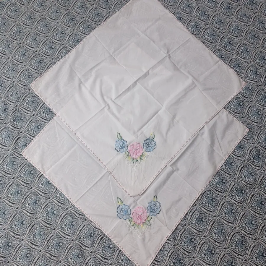 رو پشتی یا بقچه