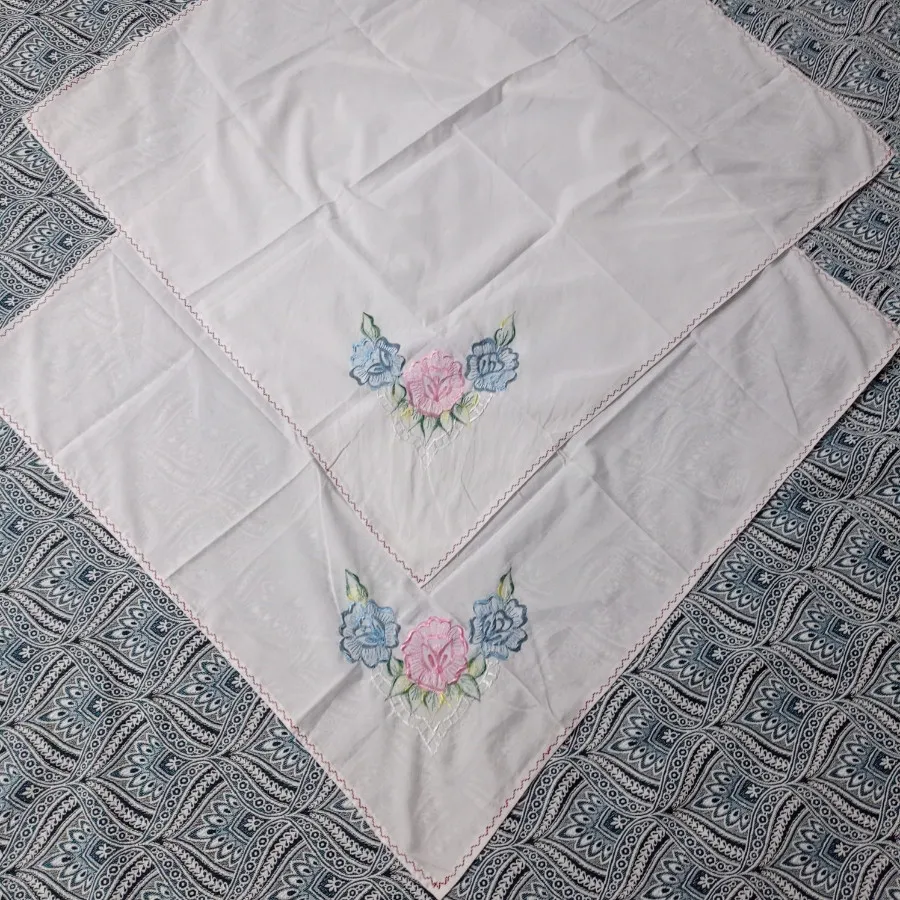 رو پشتی یا بقچه