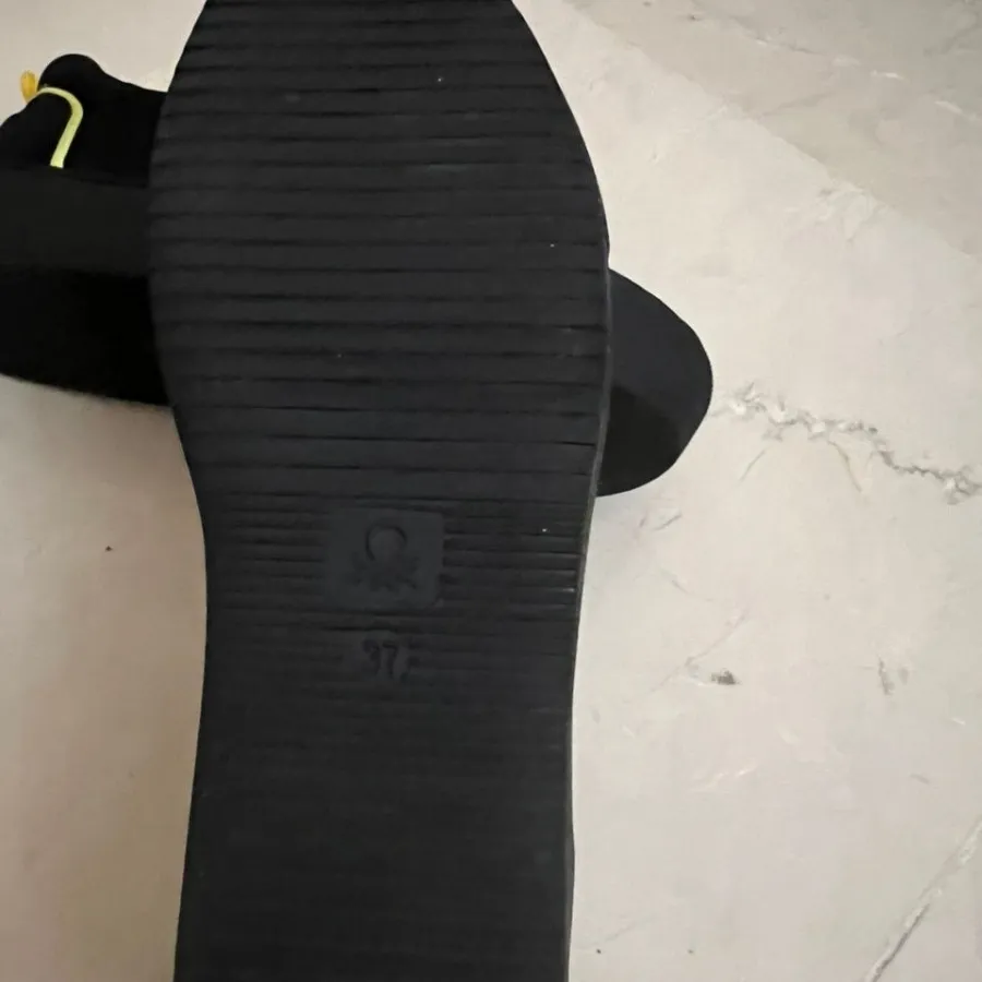 کتونی برند بنتون از ترکیه