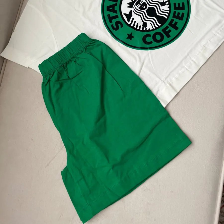 کراپ شلوارک استارباکس