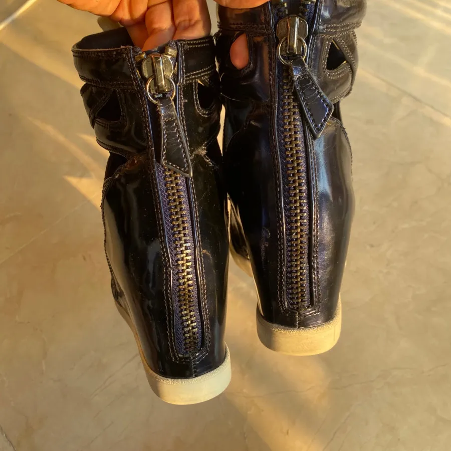 کفش لژ مخفی