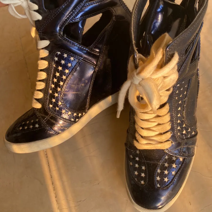 کفش لژ مخفی