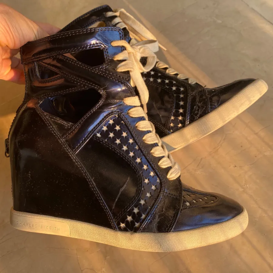 کفش لژ مخفی