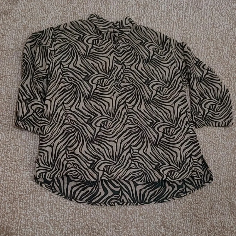 شومیزمانتویی باتیک