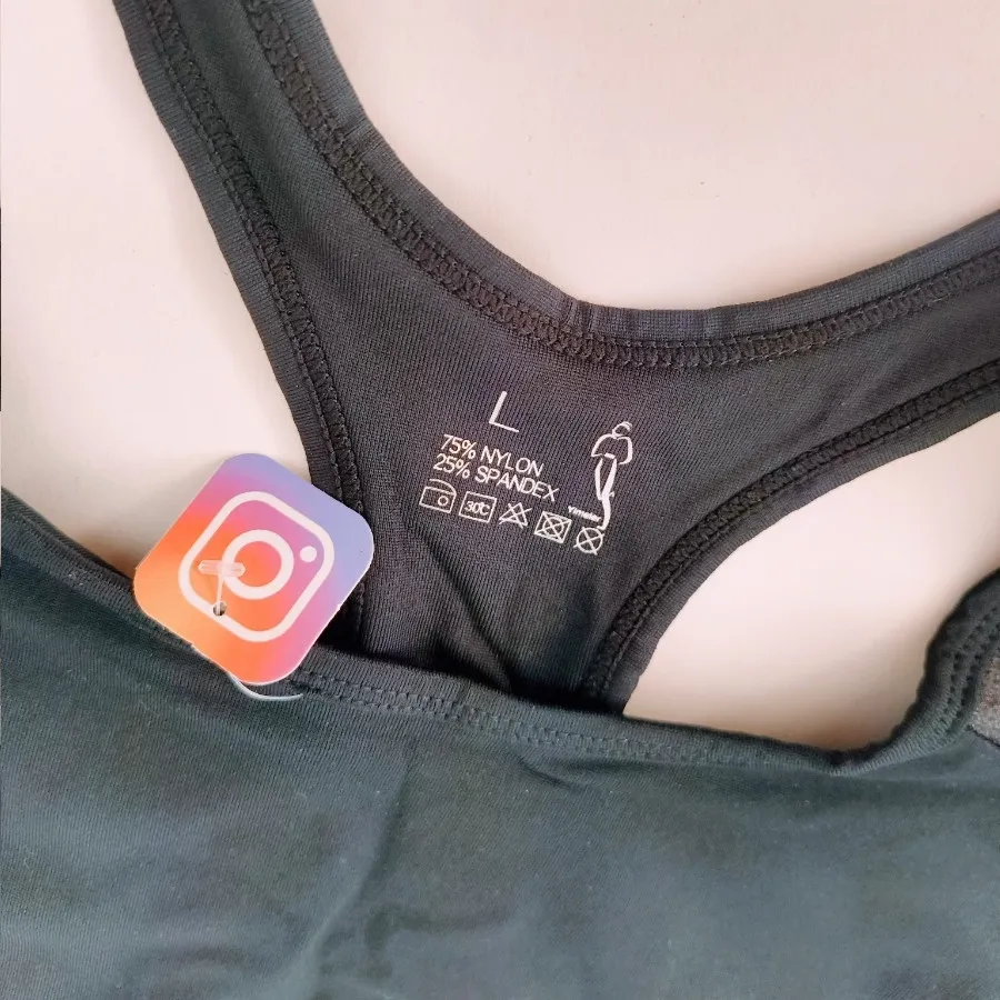 نیمتنه ورزشی