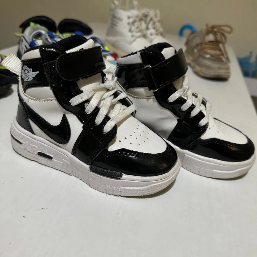 کفش بچه چونه