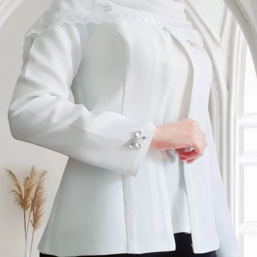 کت جواهردوزی