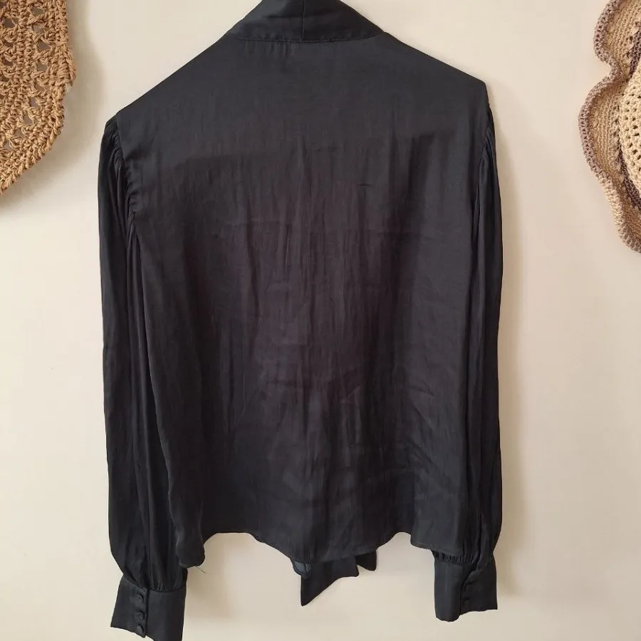 شومیز ساتن لجنی MNG