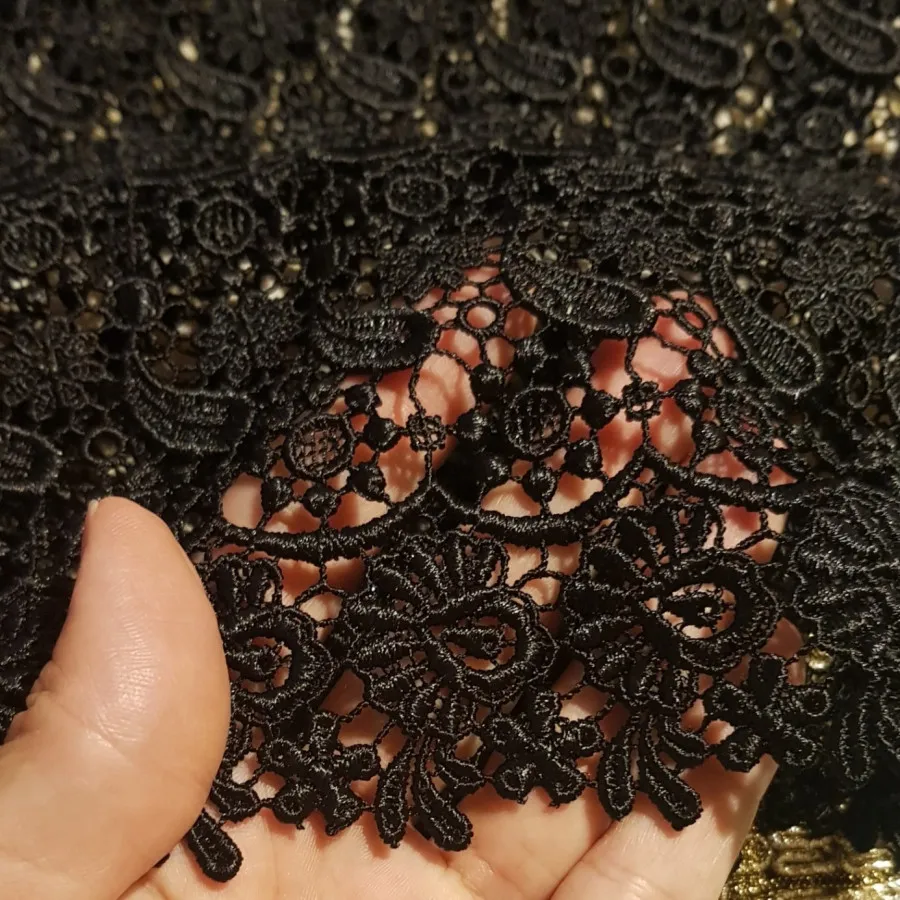 تکه پارچه گیپور مشکی