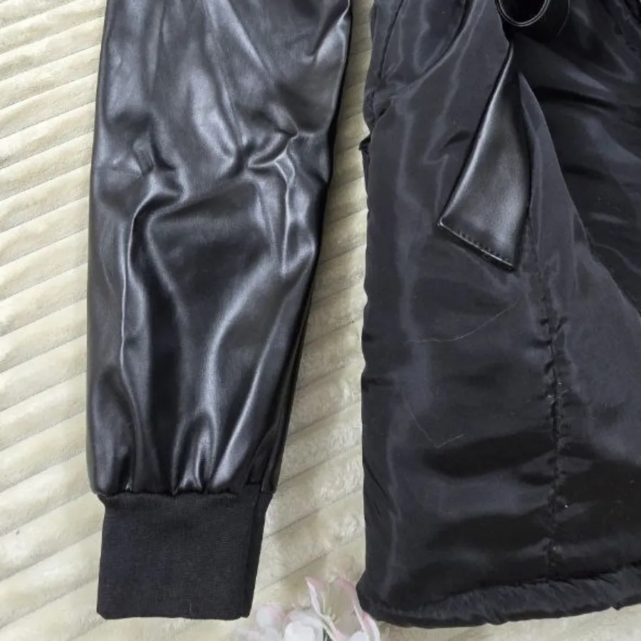 کاپشن شقایق