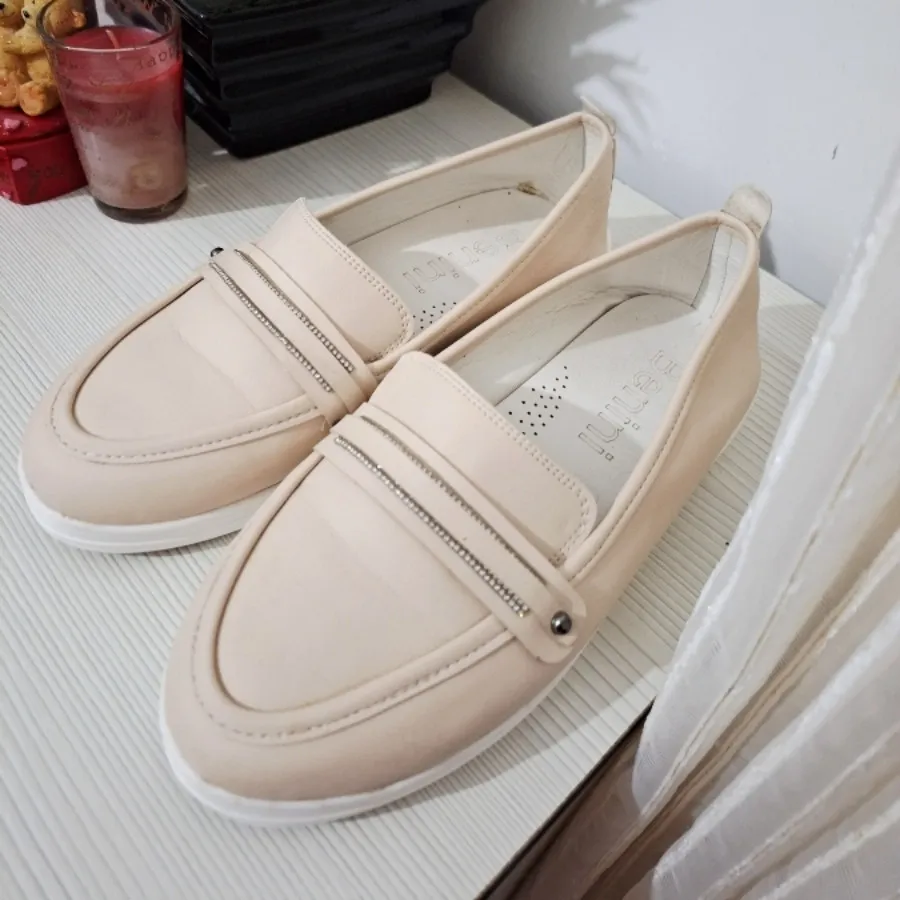 کفش اسپرت شیک