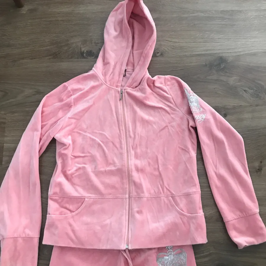 سویشرت و شلوار