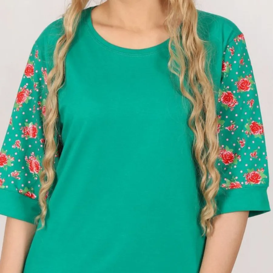 تیشرت گل سرخی