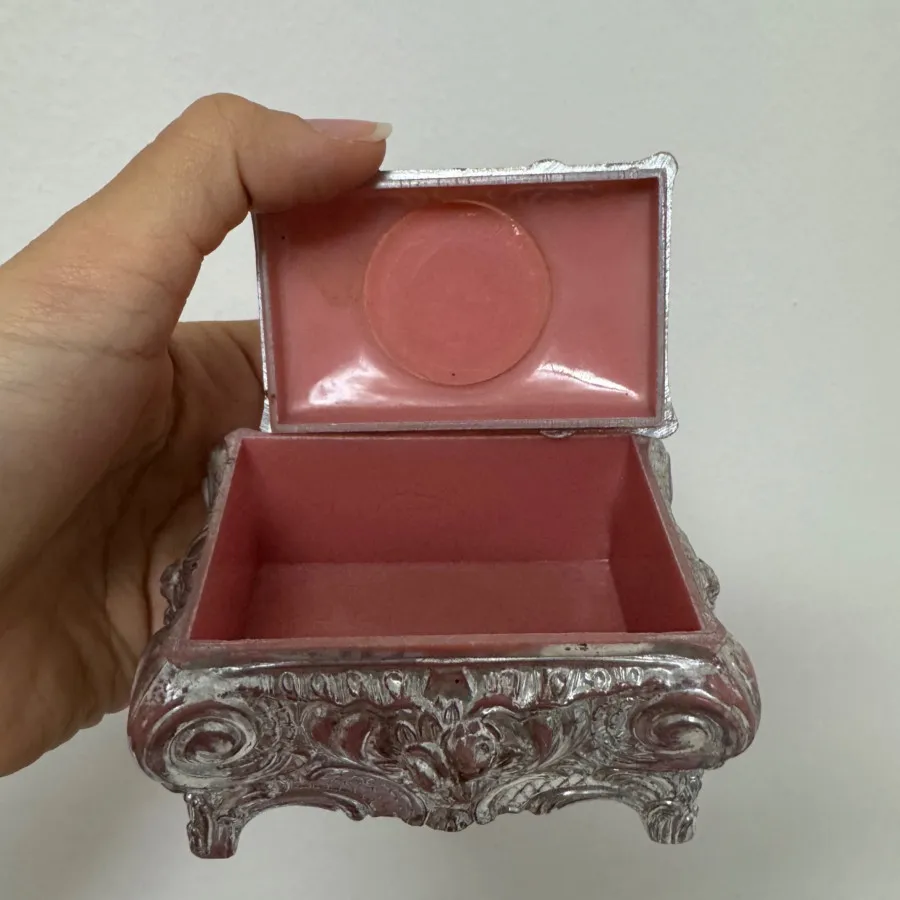 جعبه جواهر نقره ای