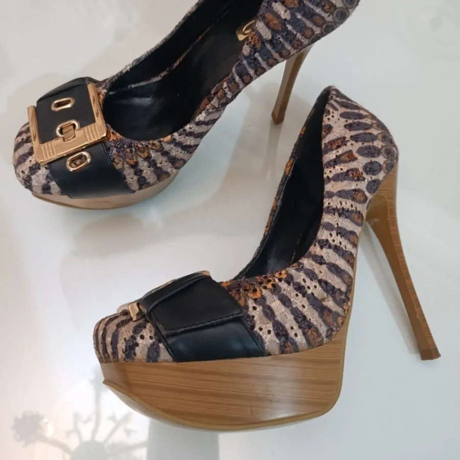 کفش وارداتی