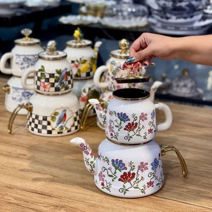 کتری و قوری میس بتی ??