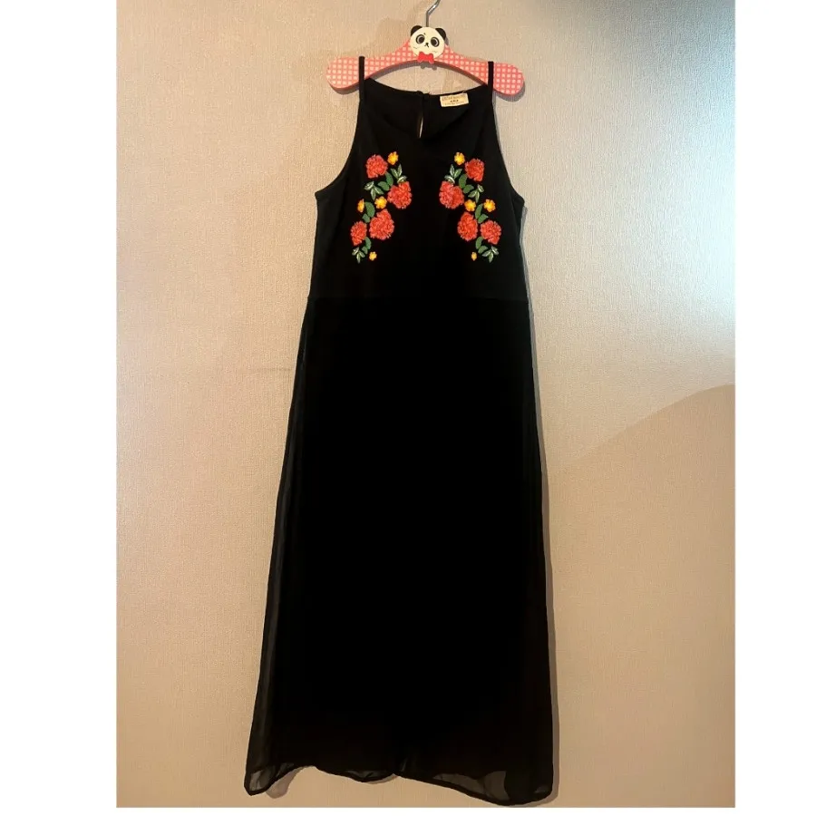 پیراهن دخترانه