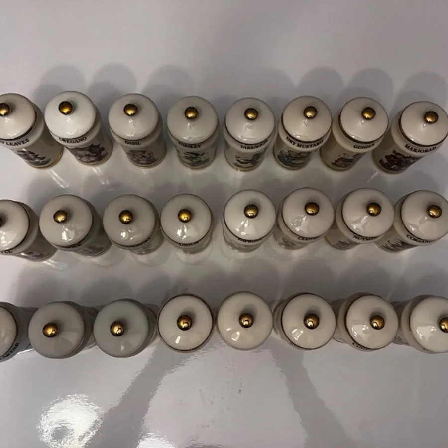 سرویس ادویه آنتیک انگلیسی