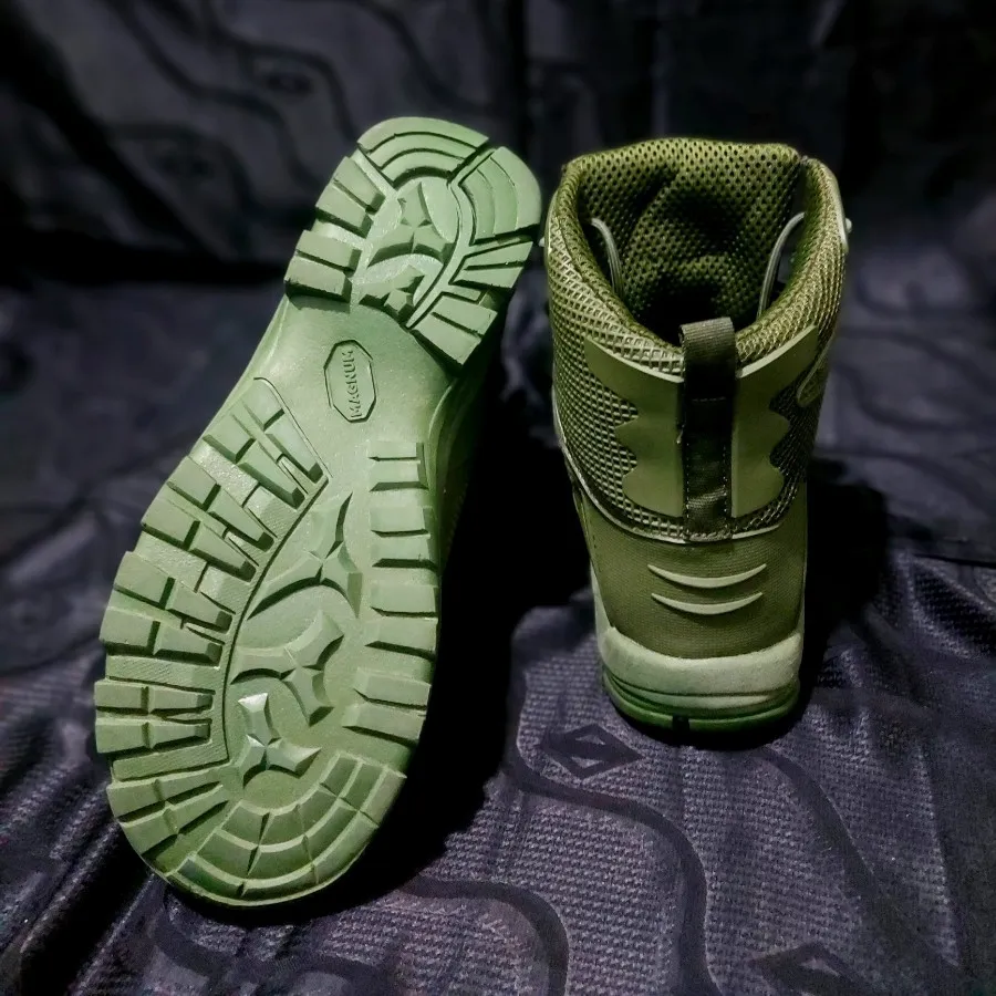 پوتین کوهنوردی Magnum