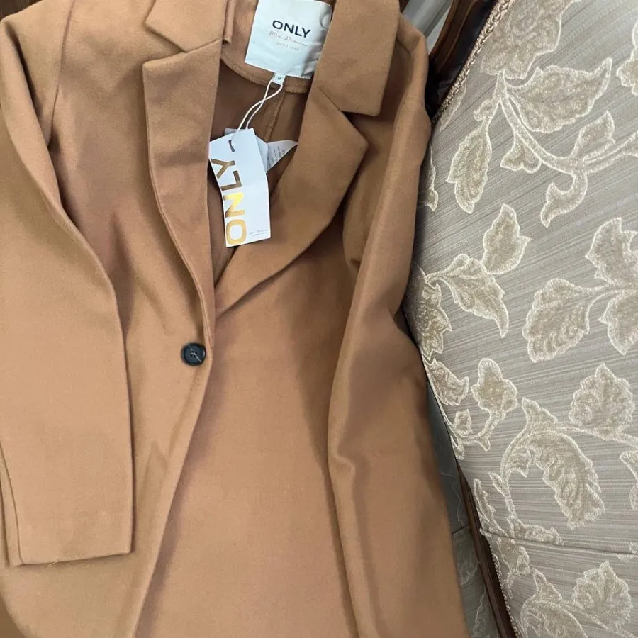 پالتو برند only