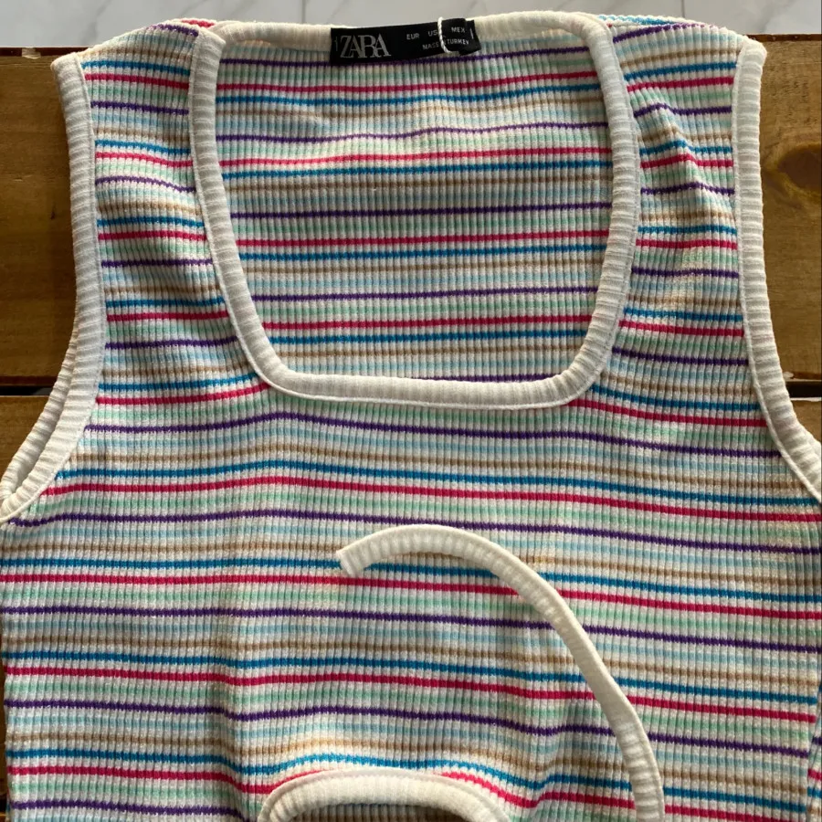 کراپ یقه خشت ضربدری