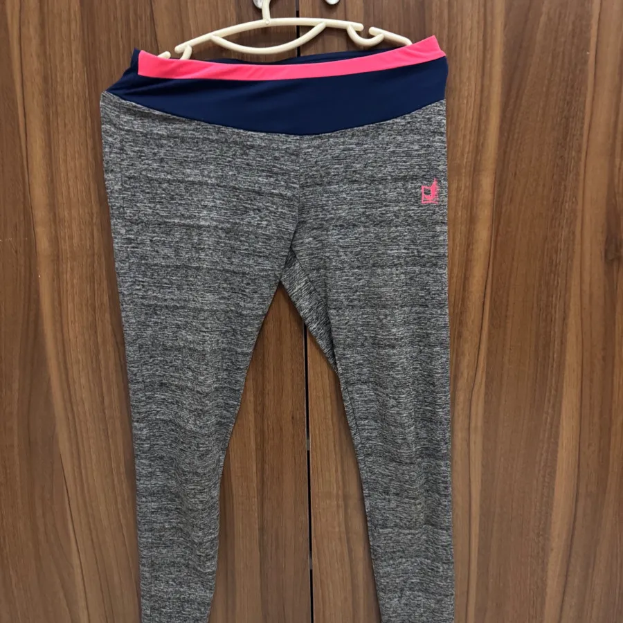 ست نیم تنه و لگ ورزشیS