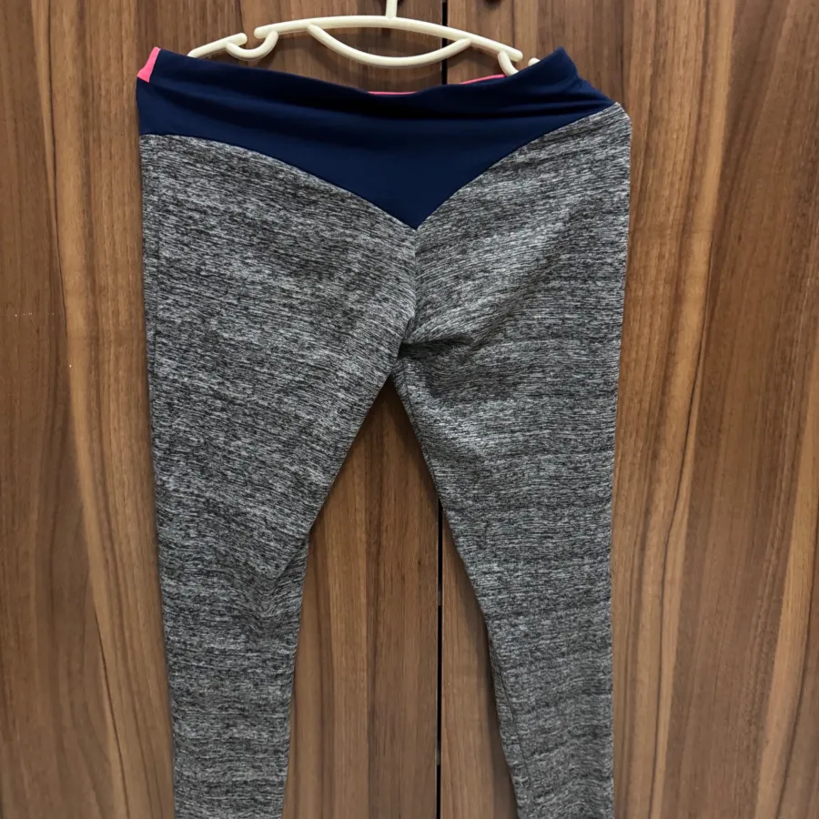 ست نیم تنه و لگ ورزشیS