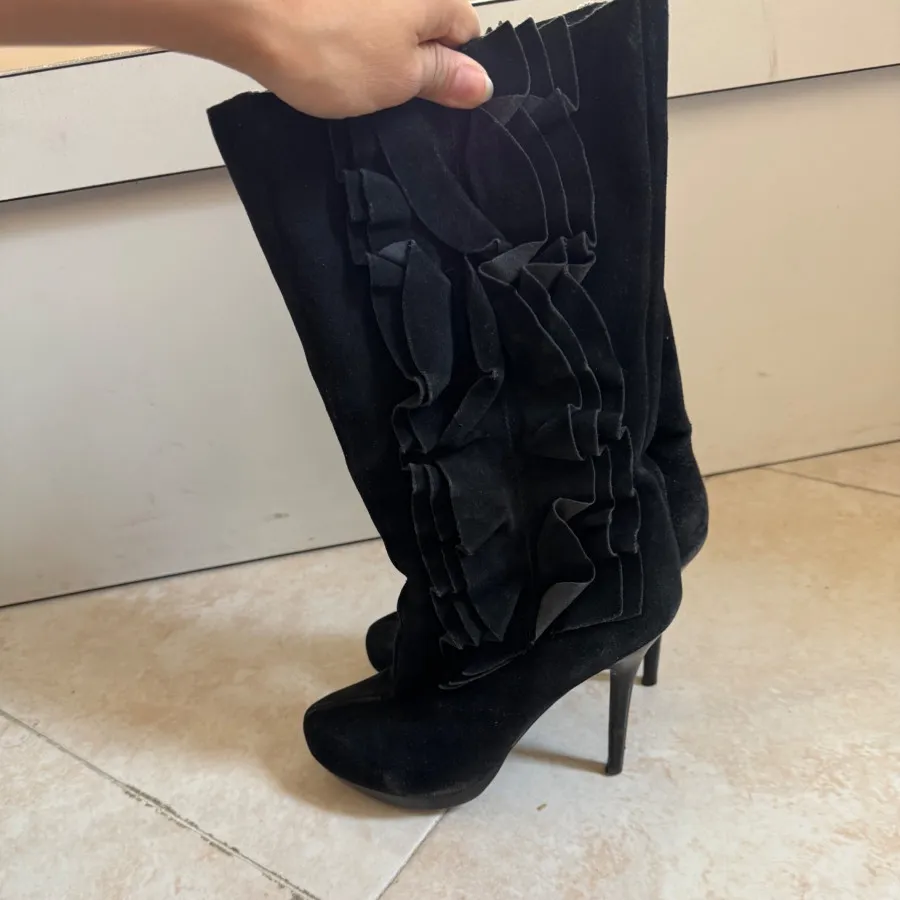 بوت پاشنه دار مشکی