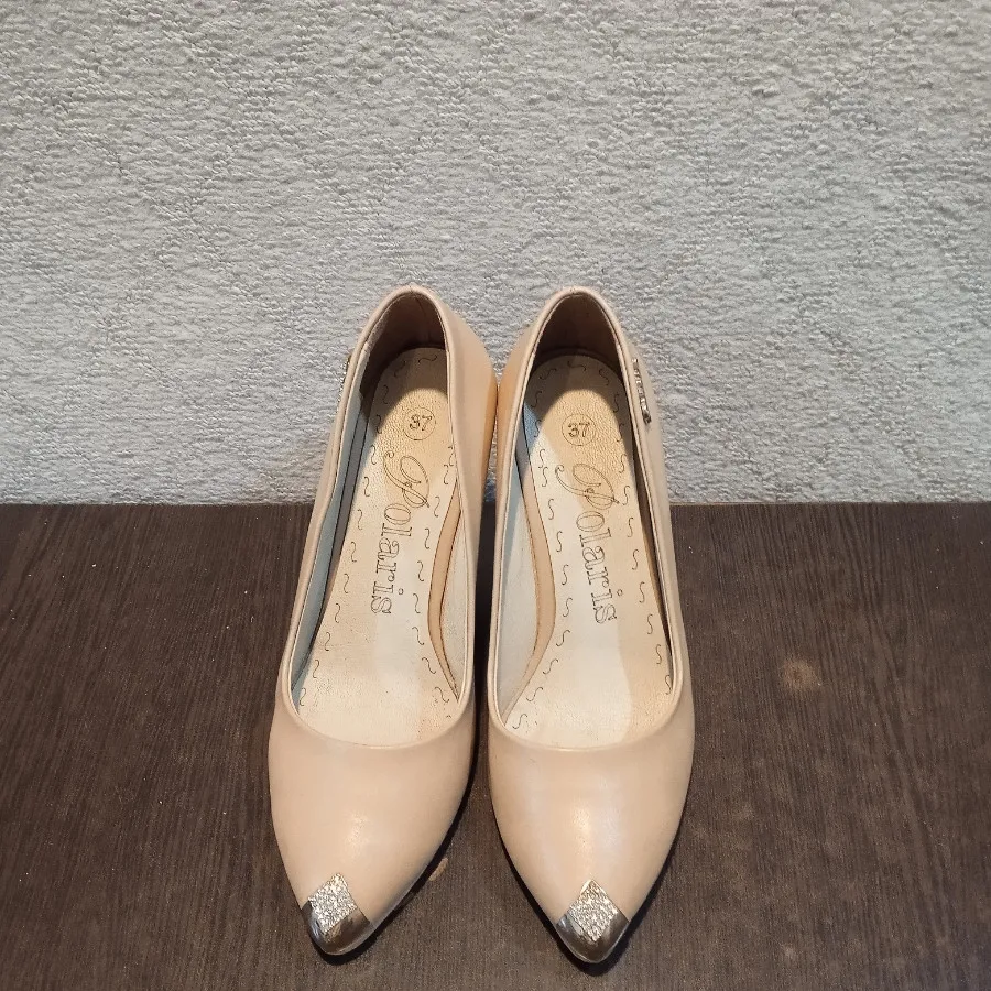 کفش پاشنه بلند زنانه