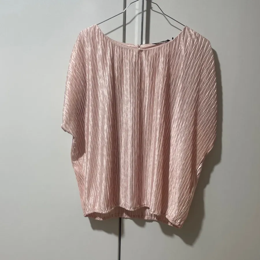 شومیز پلیسه جذاب