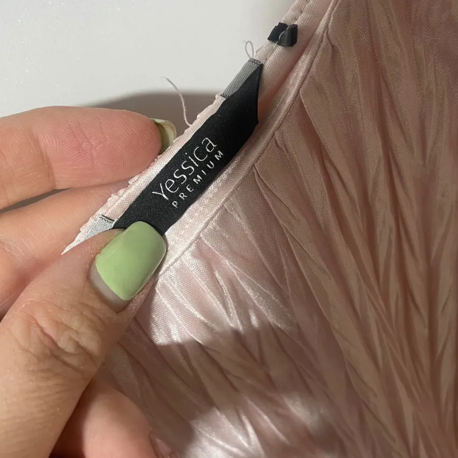 شومیز پلیسه جذاب