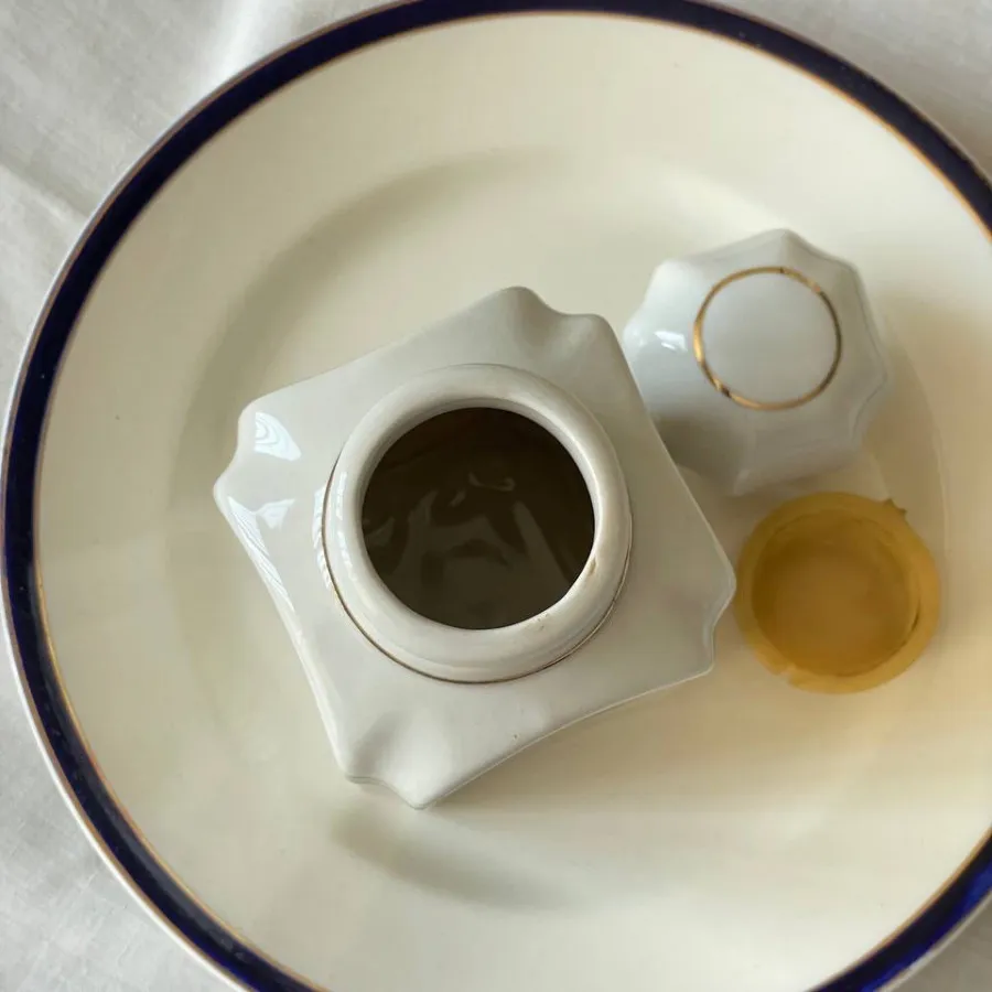 چایدان گلسرخی کمیاب