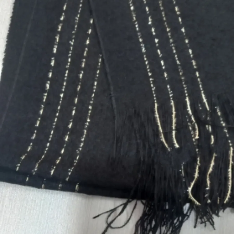 شال مشکی بافت