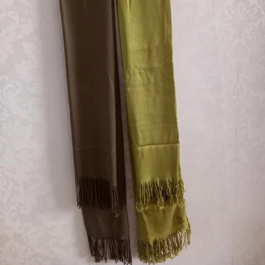 شال نخی تک رنگ