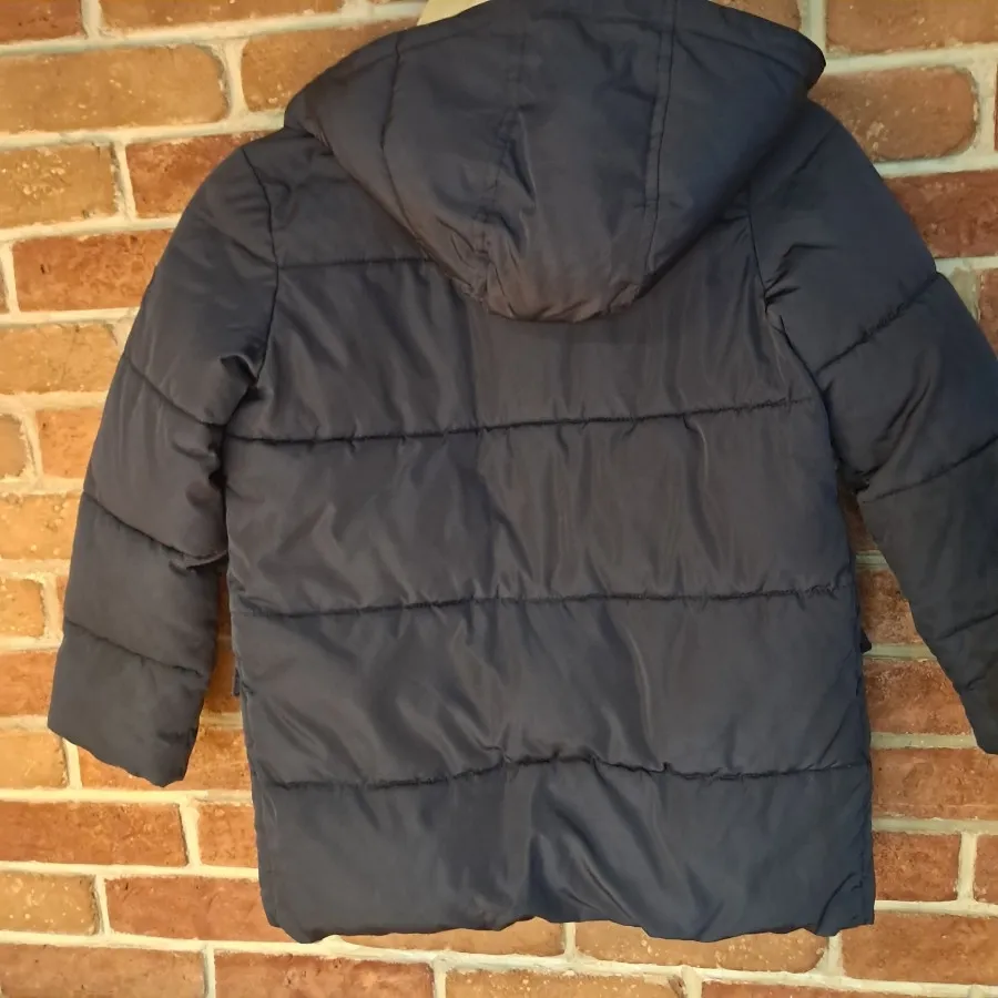 کاپشن بچگانه بنتون