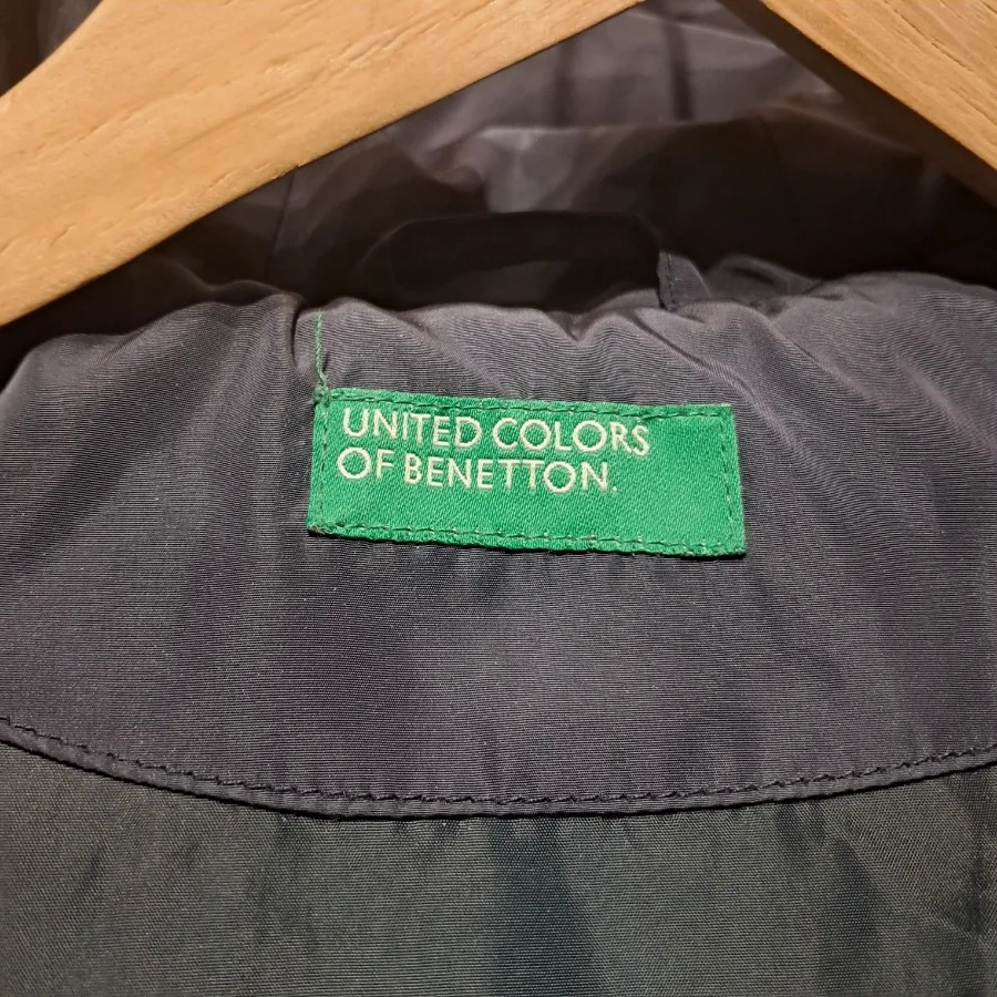 کاپشن بچگانه بنتون