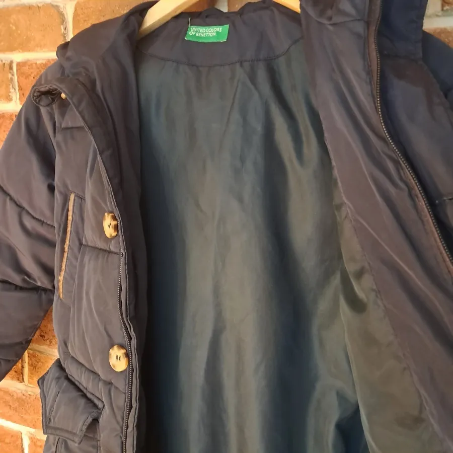 کاپشن بچگانه بنتون