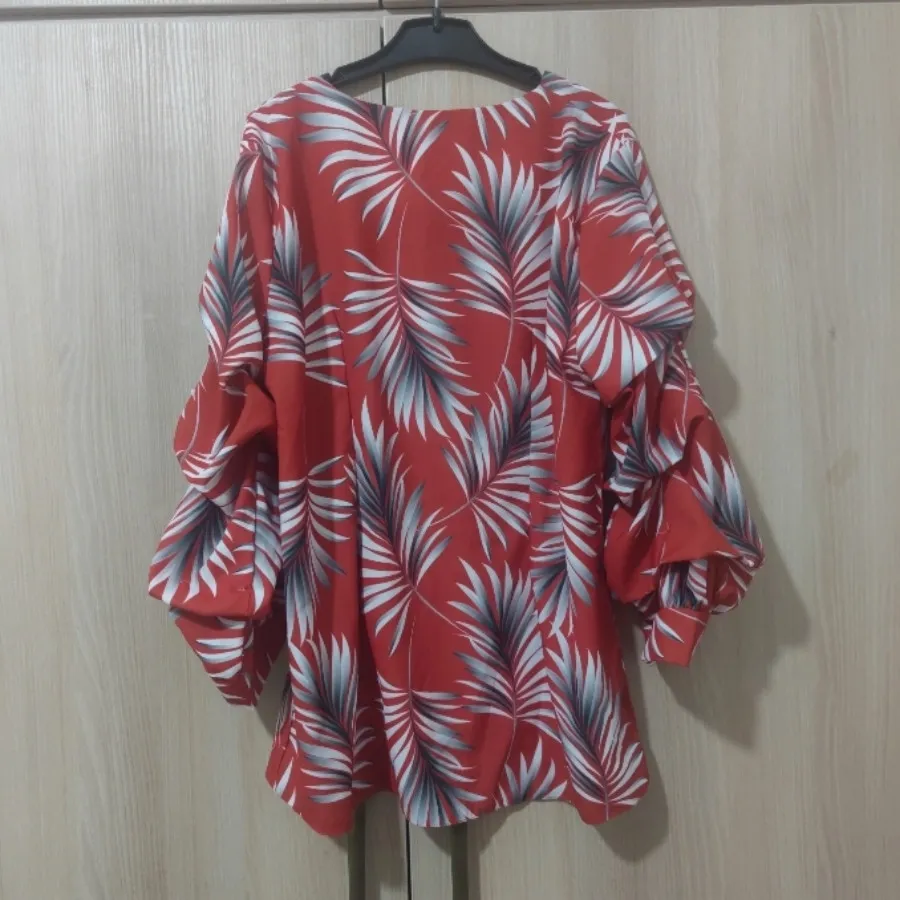 شومیز آستین مدل‌دار