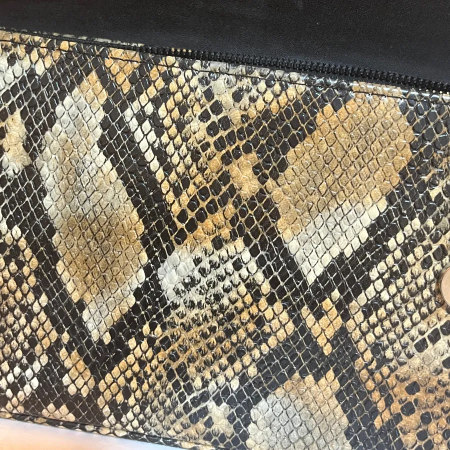 کیف پوست ماری