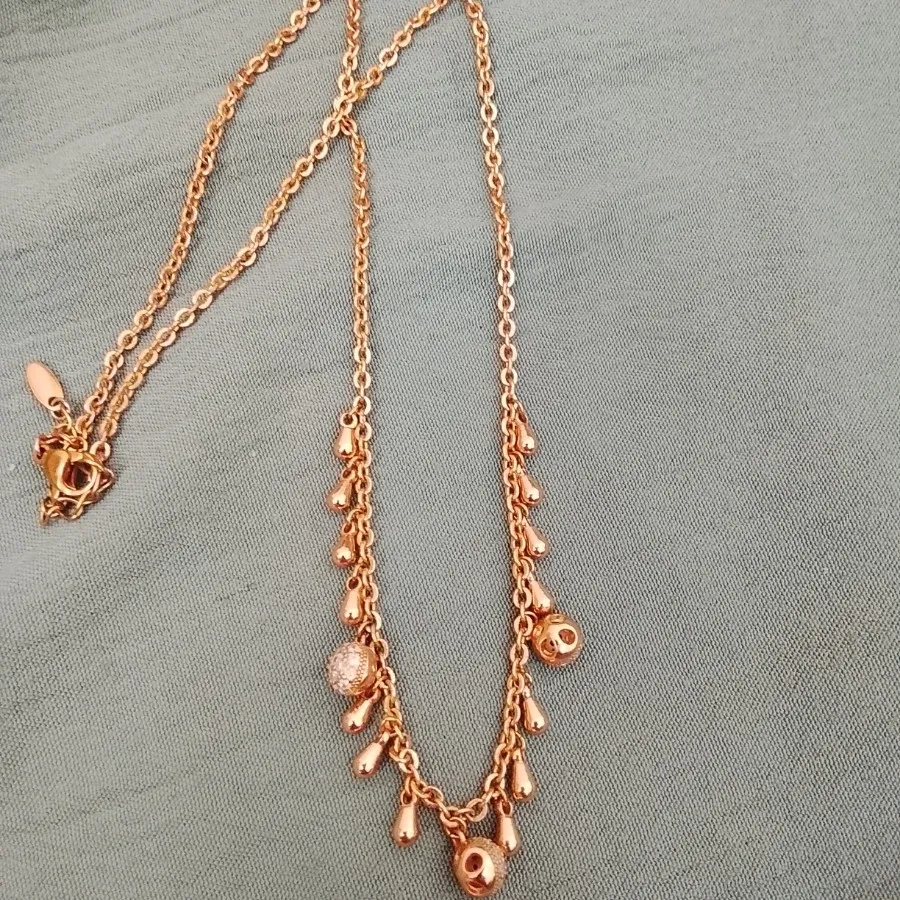 گردنبندوگوشواره زنانه