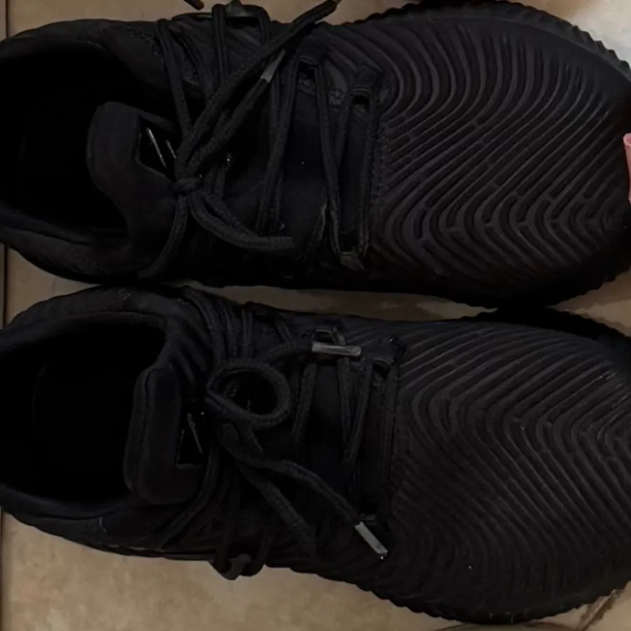 کتونی ادیداس مشکی 38 38/5