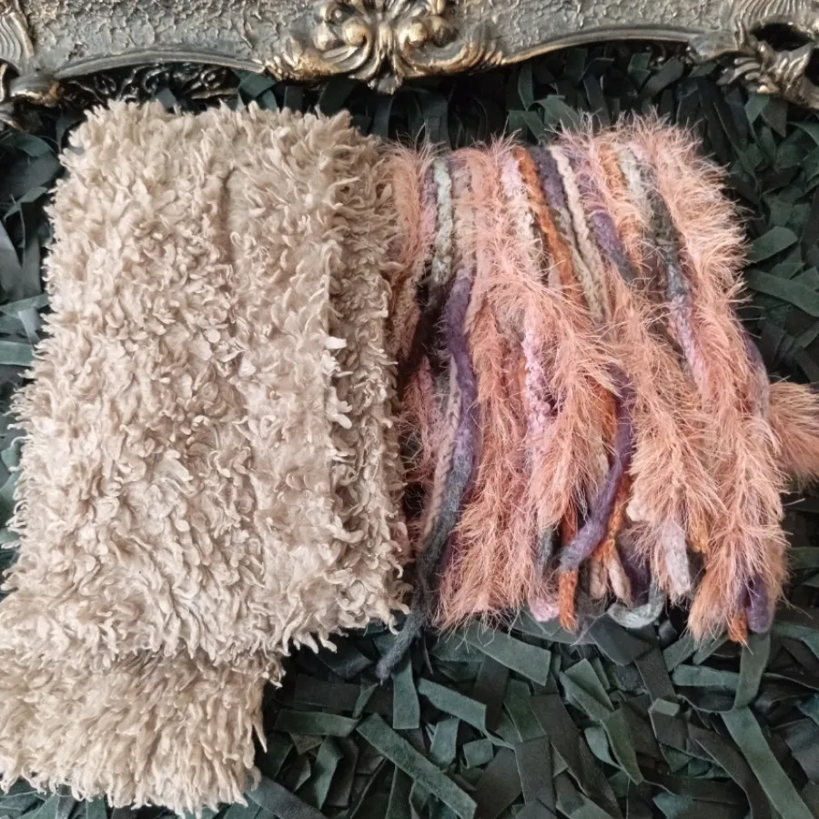 دوتا شال گردن