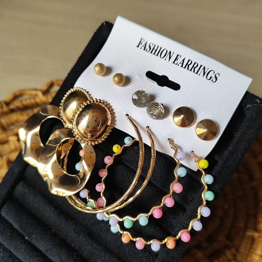 گوشواره پکی