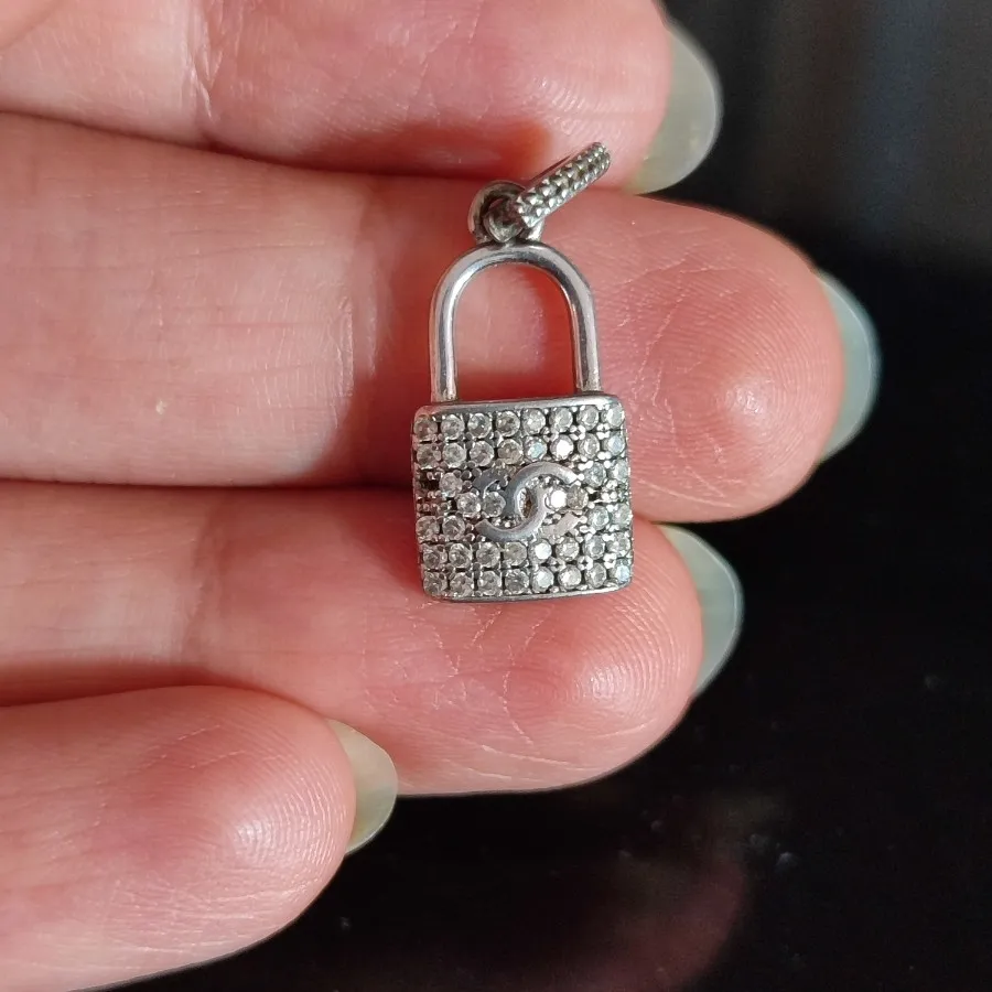 پلاک نقره طرح قفل